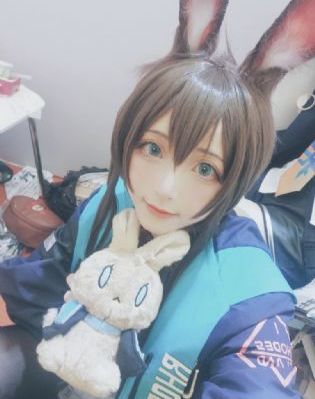内衣柜办公室